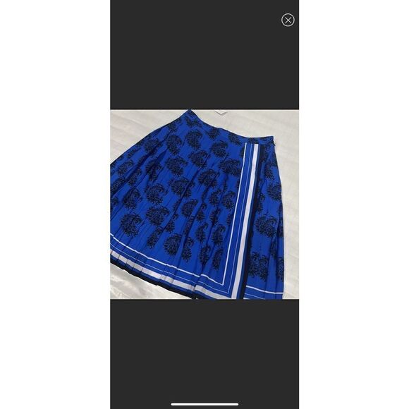 NWT Banana Republic pleated skirt - Picture 2 of 8